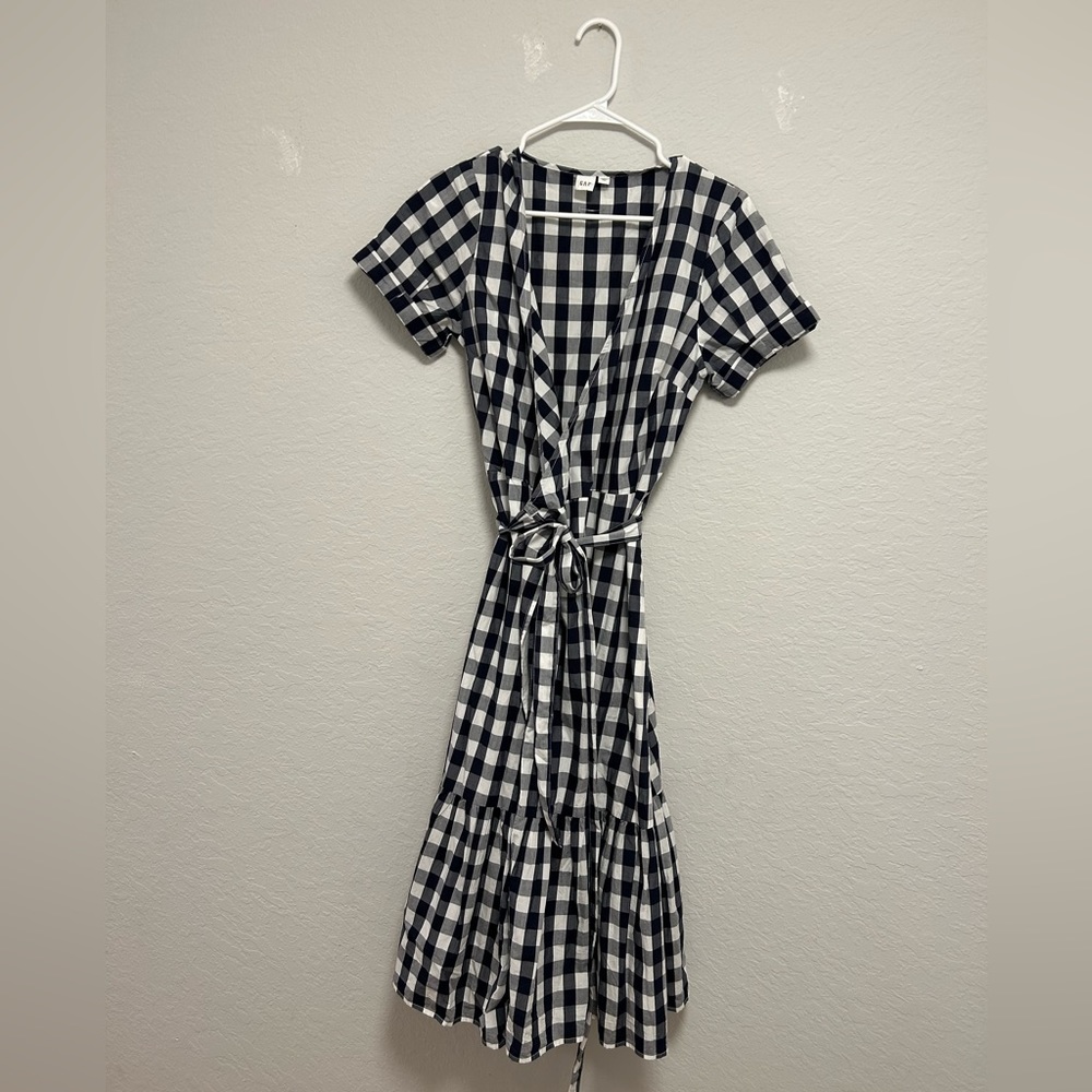 GAP wrap dress size medium